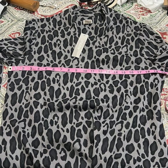 NWT Chicos Polished Cheetah tunic knit top - Picture 8 of 10